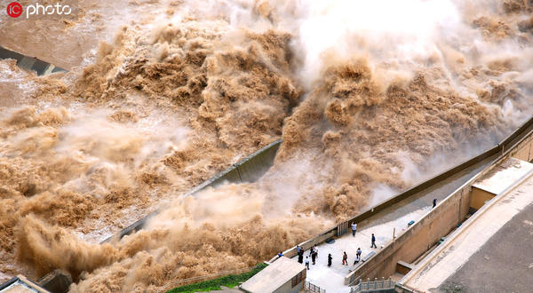 河南三门峡大坝开闸排水防汛